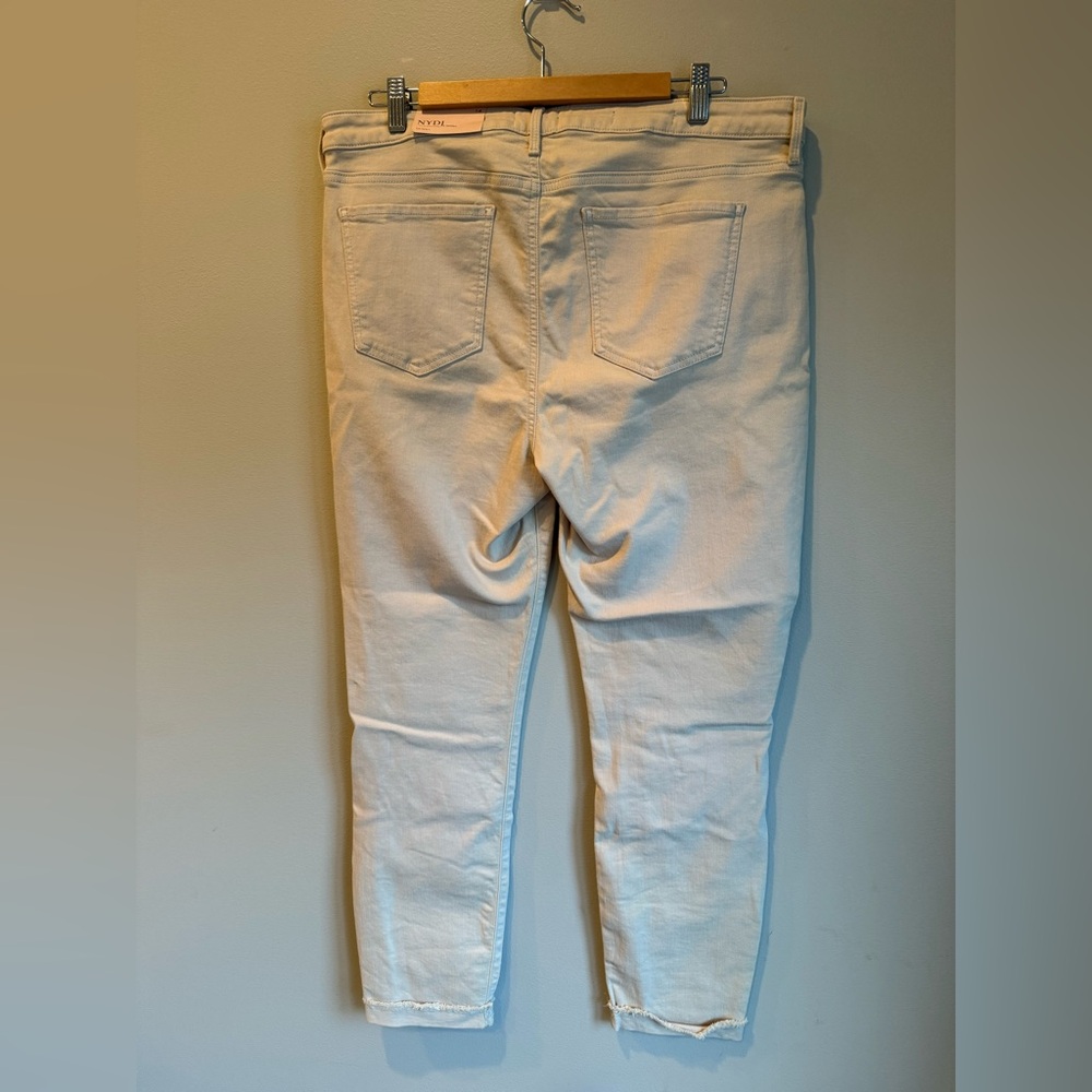 NWT NYDJ - Ami‎ Skinny Legging Jeans Raw Hem - Feather Size 14 - Picture 8 of 8